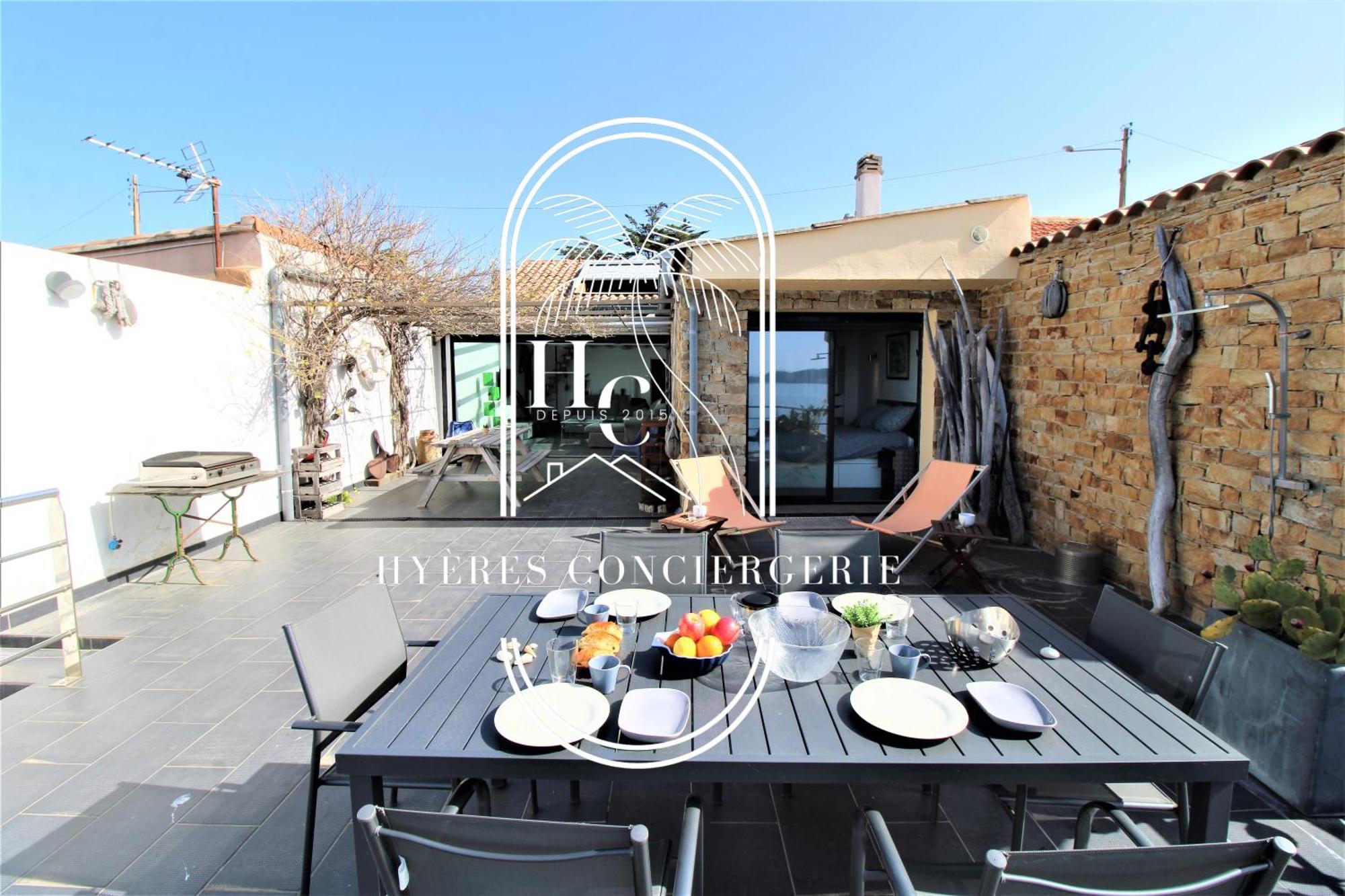 Maison Sur L'eau-hyeres-almanarre-parkings Clim Wifi By Hc