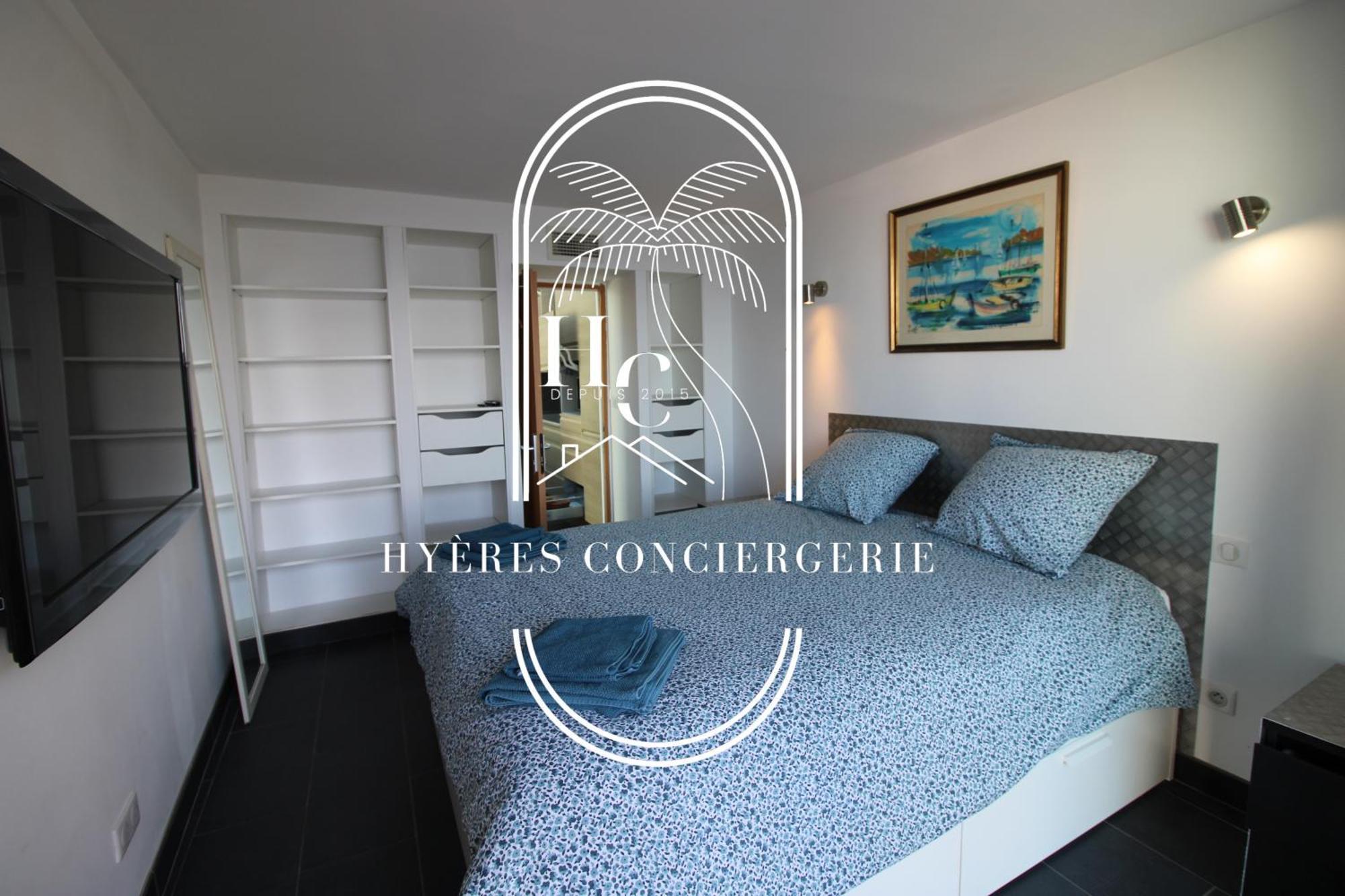 Maison Sur L'eau-hyeres-almanarre-parkings Clim Wifi By Hc Hyeres